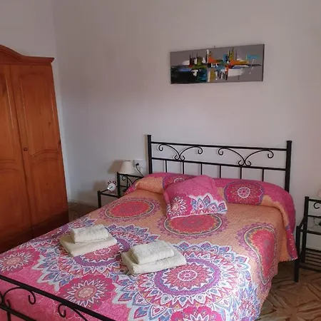 Nyaraló Casa Esteban Y Facunda *