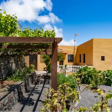 Casa Esteban Y Facunda